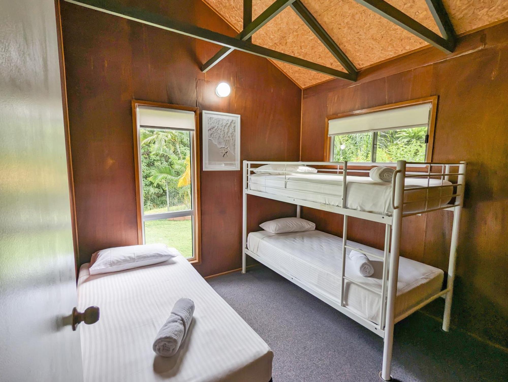 Gumnut Glen Cabins Yeppoon Exterior photo